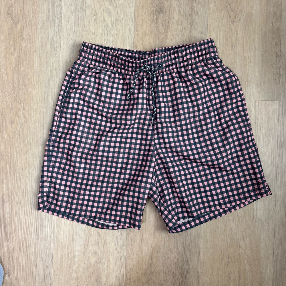 Goodfellow & Co Mens Pink and Navy Plaid Swim